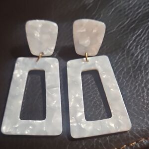 Pearlescent White Acrylic Drop Earrings - Geometric Cutout